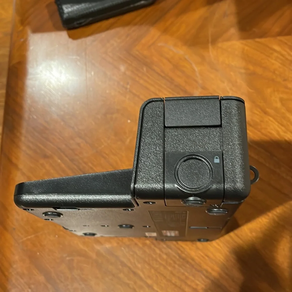 HP laptop docking station. Product number a832AA*ABA
